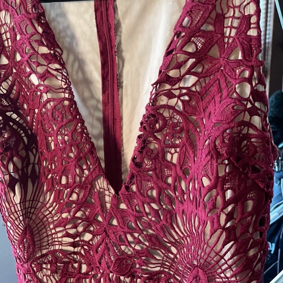 NWT Lulu Truly Beloved Lace Bodycon Women’s Dress - Picture 2 of 4